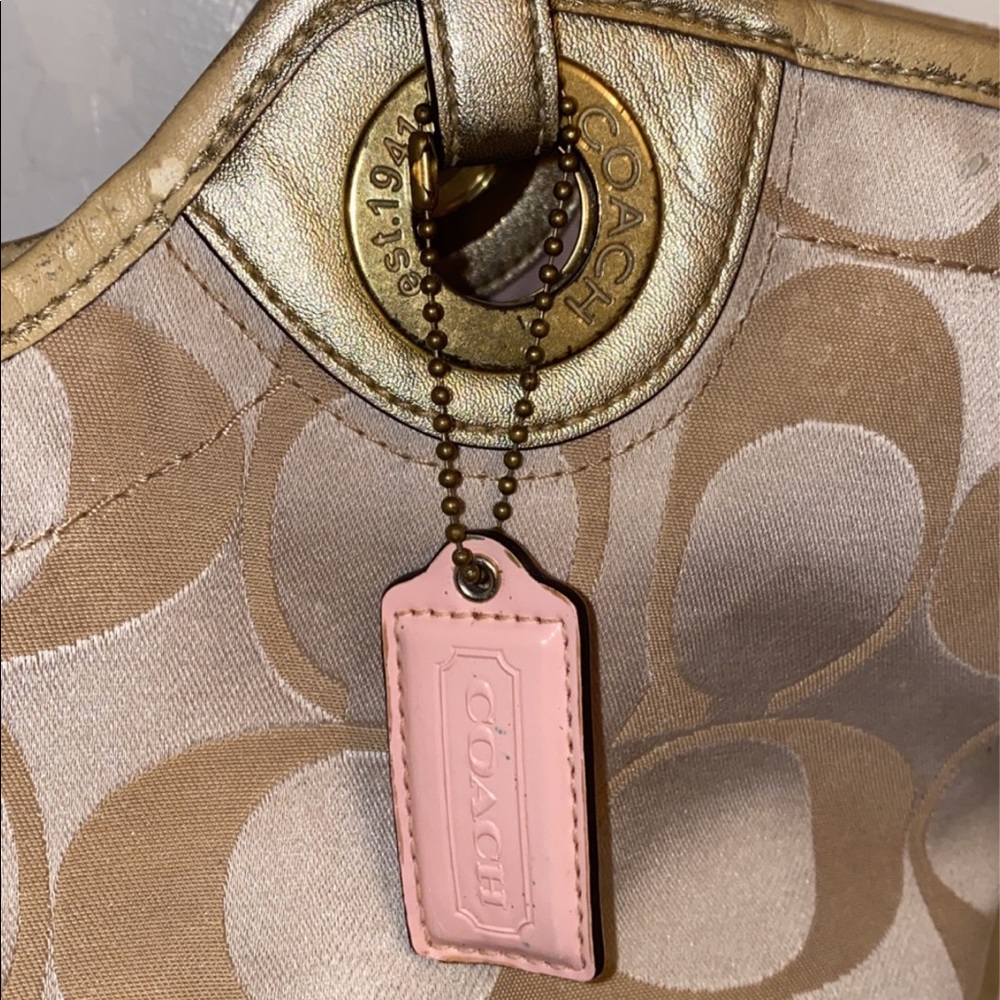 Coach tote - Picture 2 of 8